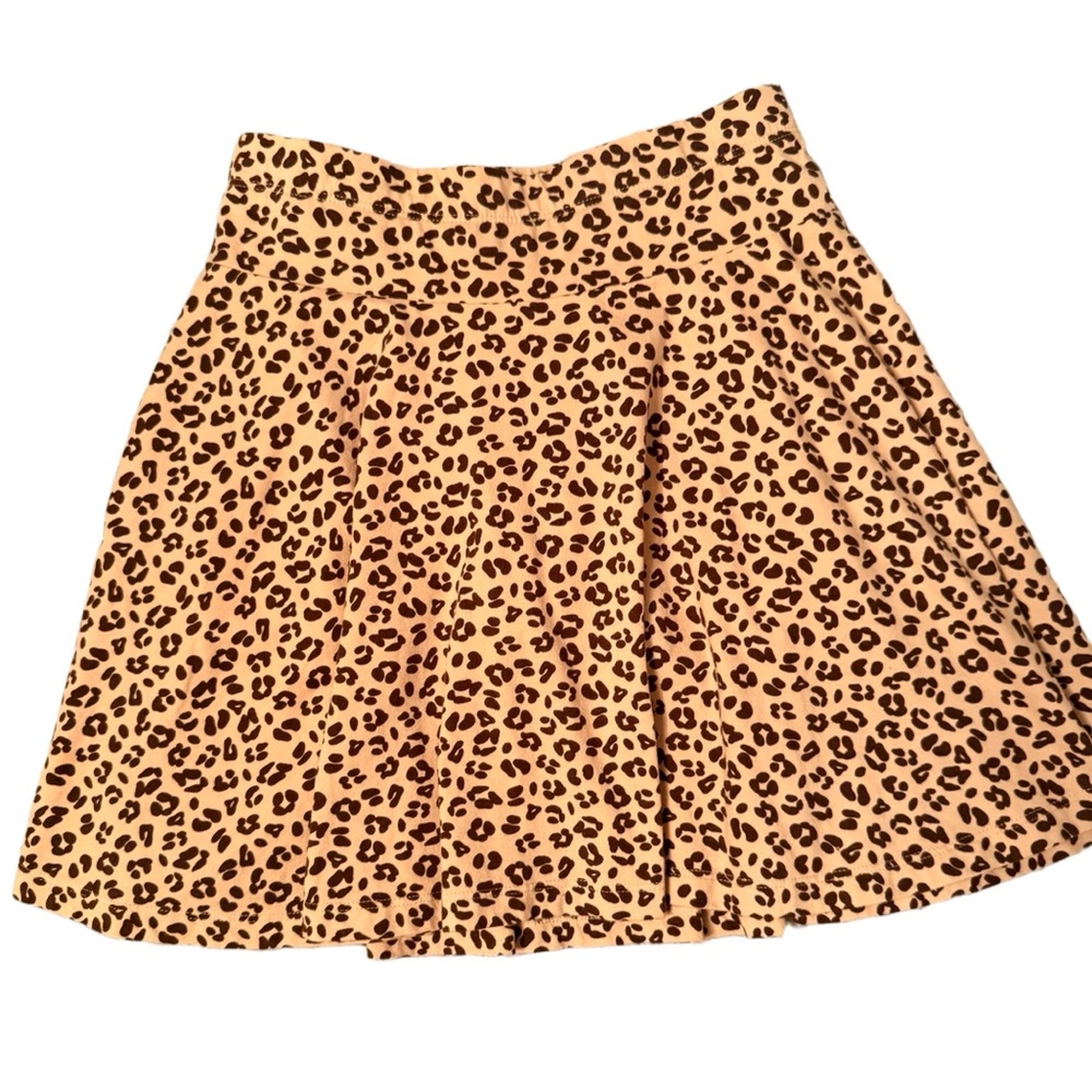 Lands End kids skort in leopard print size 7-8 in a soft jersey material